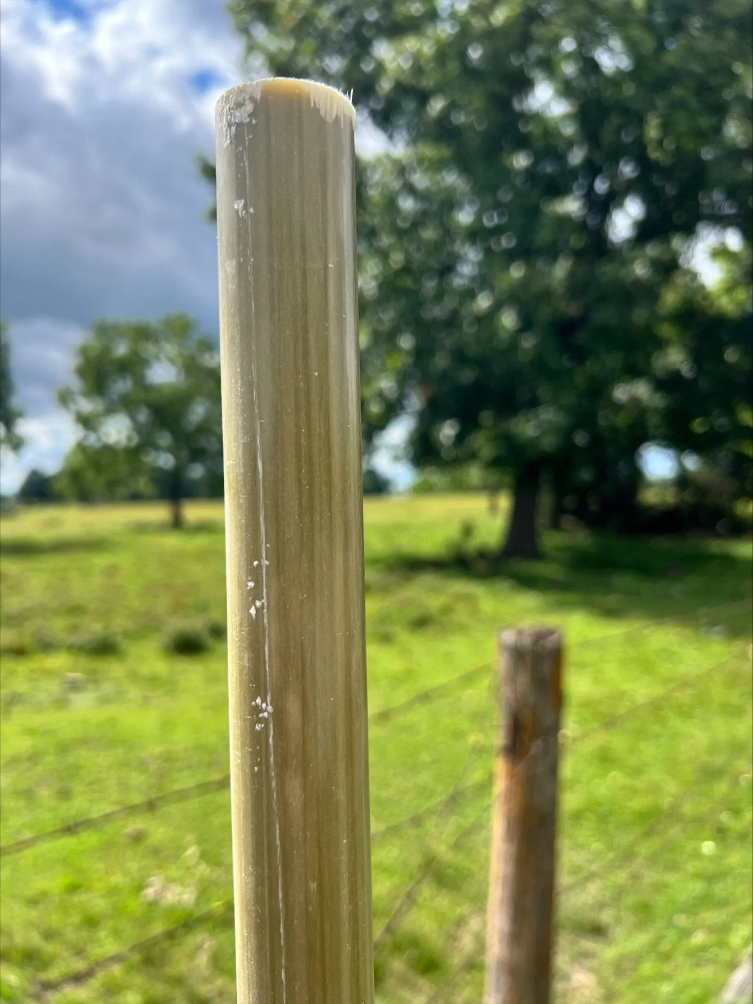 1" x 5' Fiberglass Rod - Uncoated, Undrilled