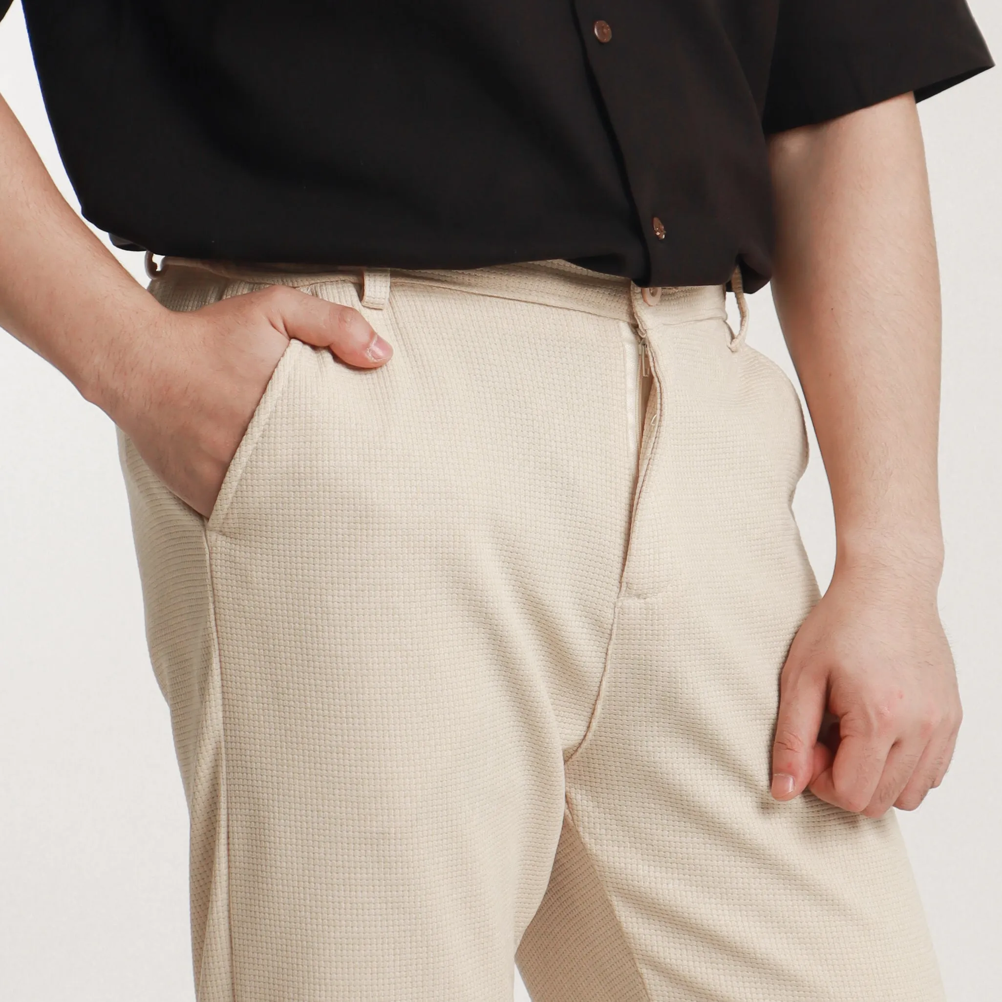 (Color of the Year 2025) Stretchable Waffle Pants - Beige