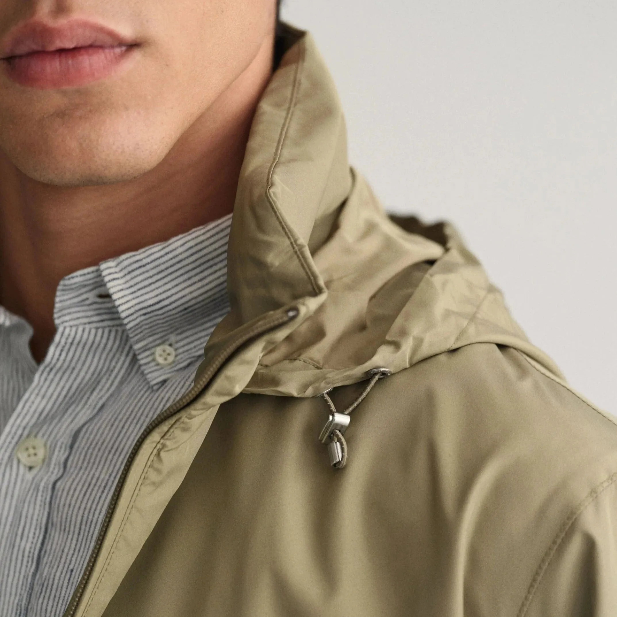 GANT Lightweight Windshield in Dried Clay