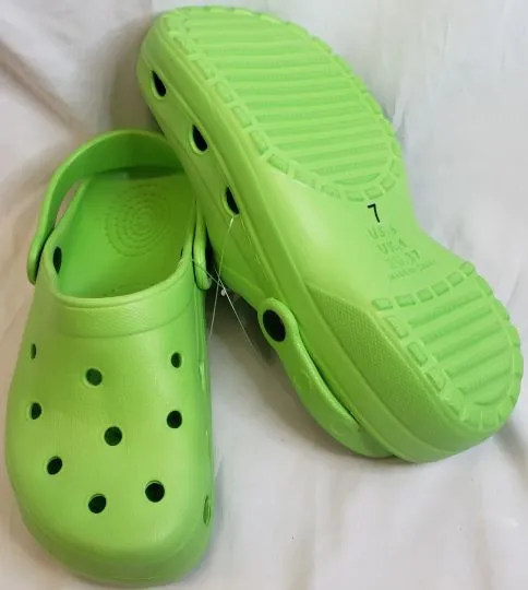 Mariah III -- Women's " Crocs Style " Sandal