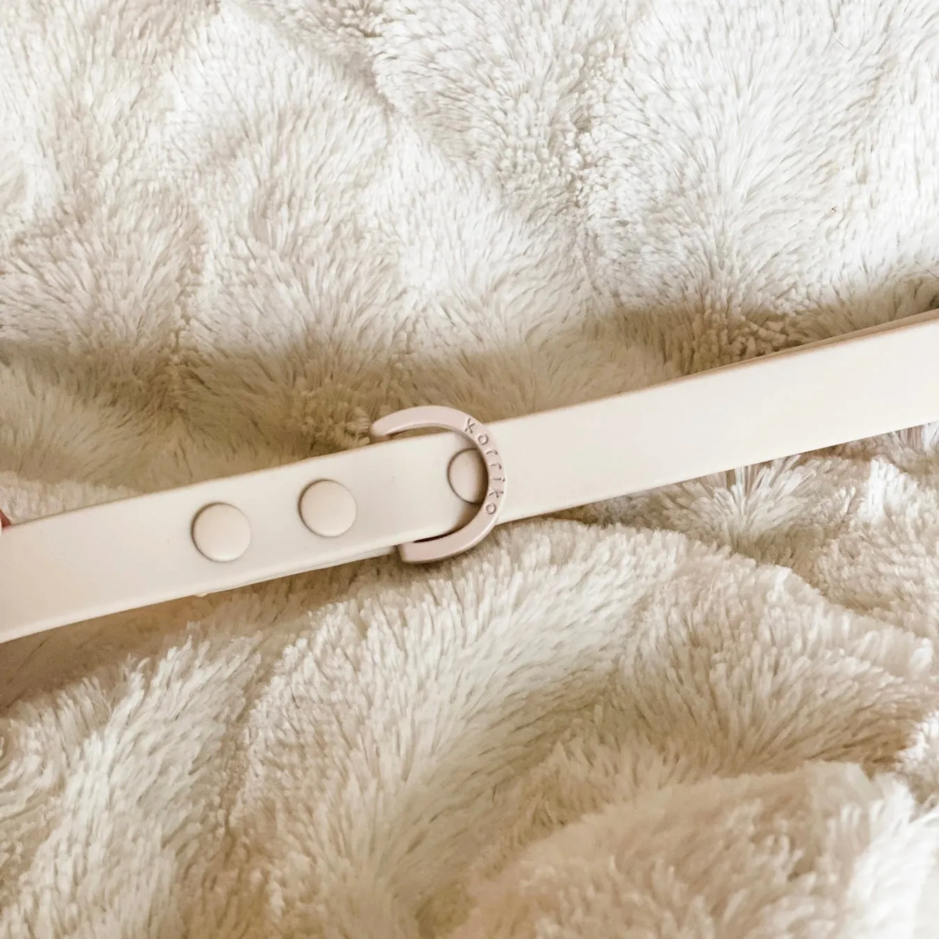 waterproof leash - nude